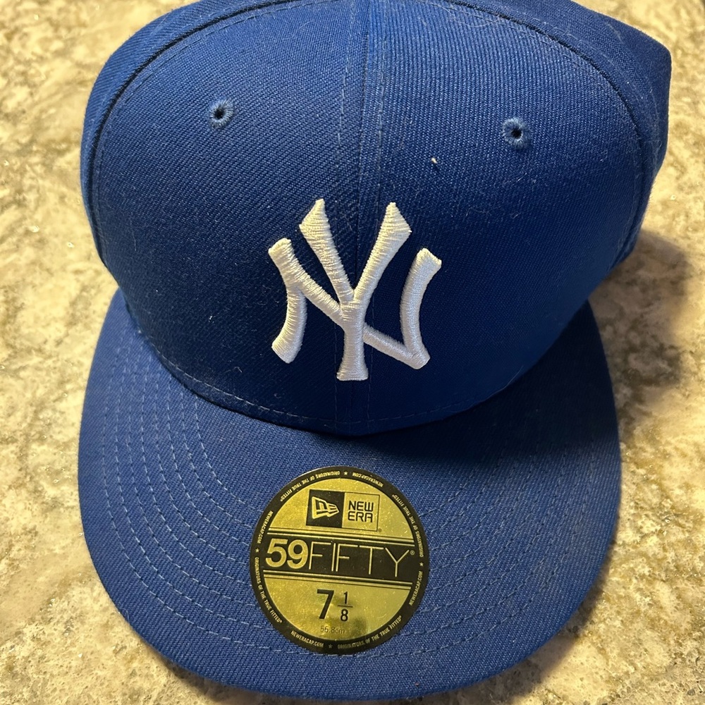 New Era Blue NY Yankees Fitted Cap